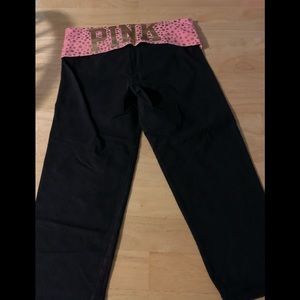 VS Pink crop Yoga pants size Small new no tags